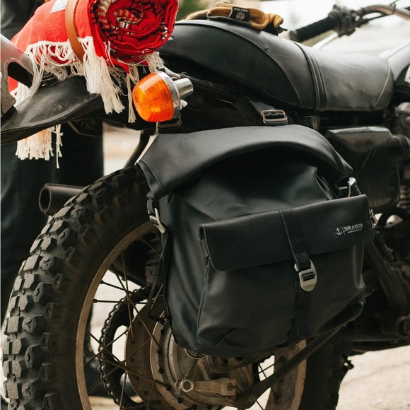 iron and resin Accessories Iron And Resin Moto Pannier Saddlebag